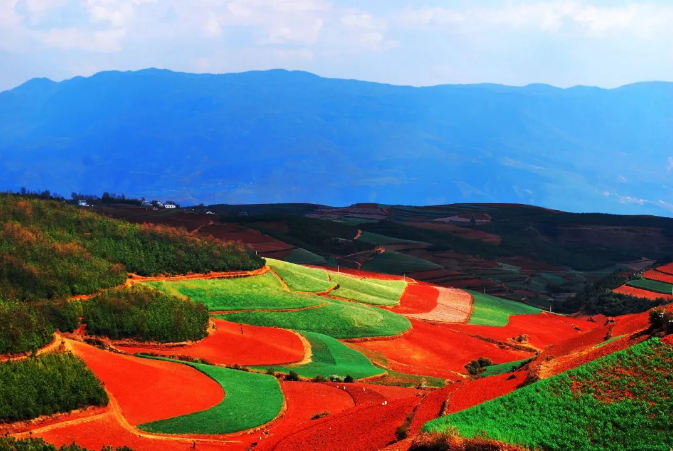 云南東川紅土地的最佳旅游時(shí)間是什么時(shí)候？