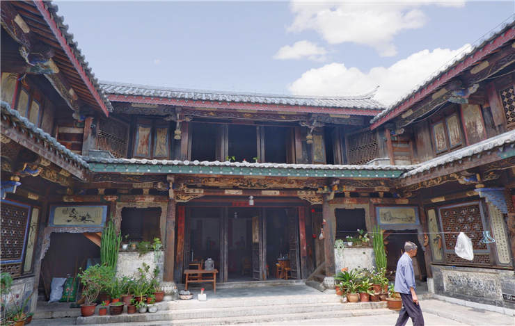 云南旅游被忽略的最美小縣城，千年古城不收門票，住宿餐飲很便宜