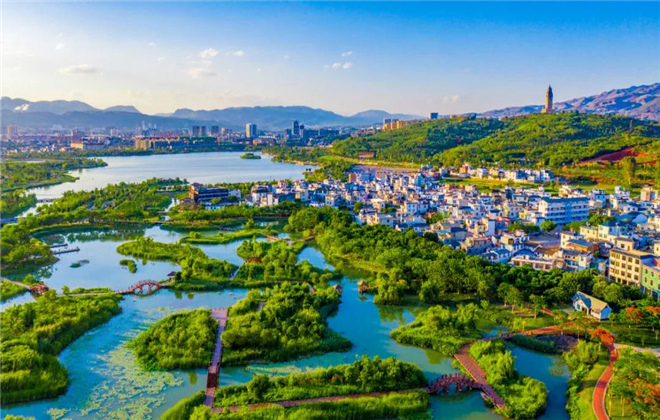 云南旅游 紅河州綠色“三張牌”撬動(dòng)高質(zhì)量發(fā)展，突出“康養(yǎng)”元素 健康“提亮”旅游