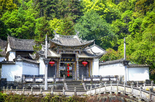 到云南旅游你知道有哪些美食值得我們嘗試嗎？